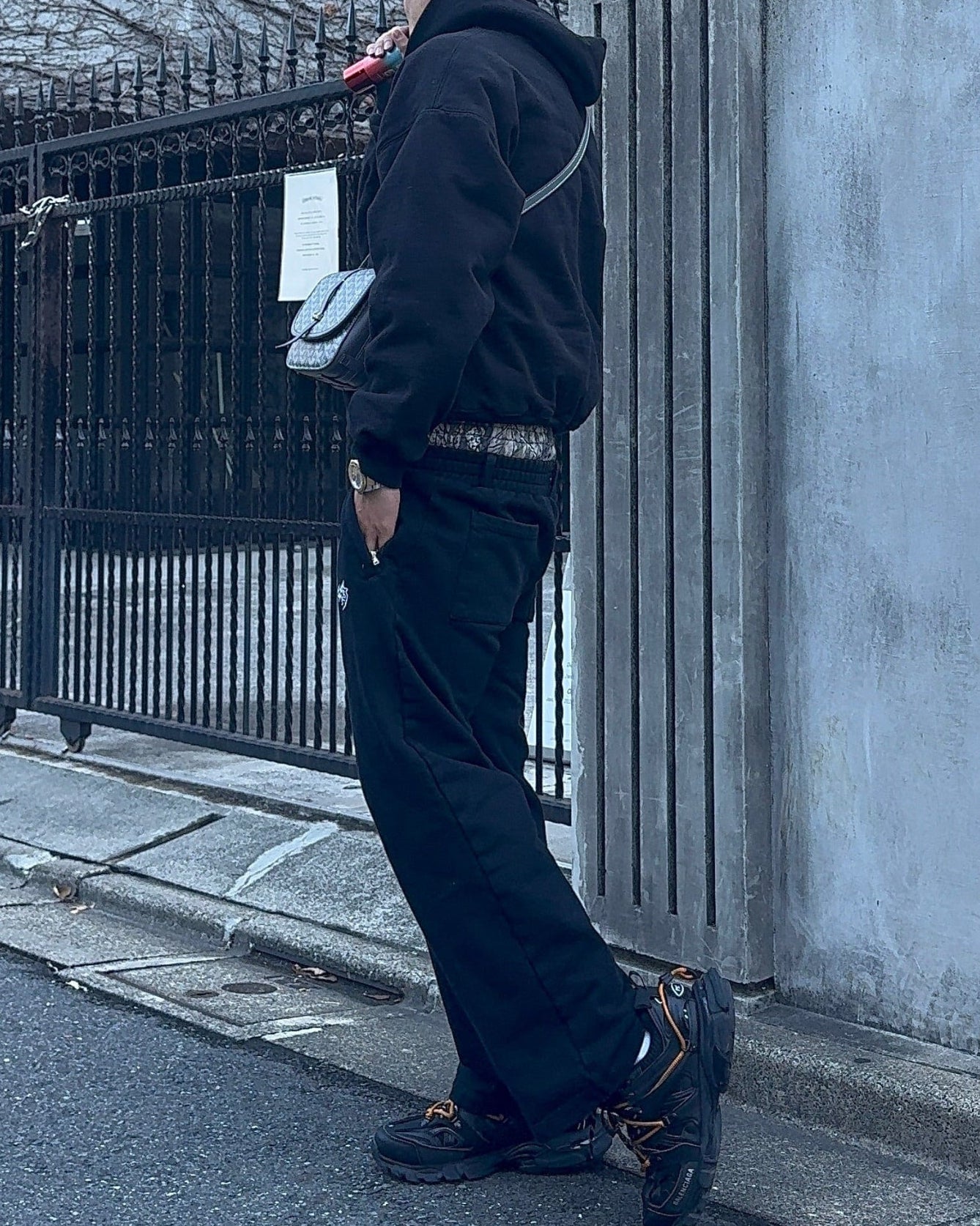 Shadow layer pullover